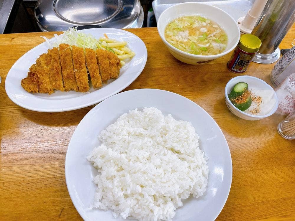 みのやとんかつ店