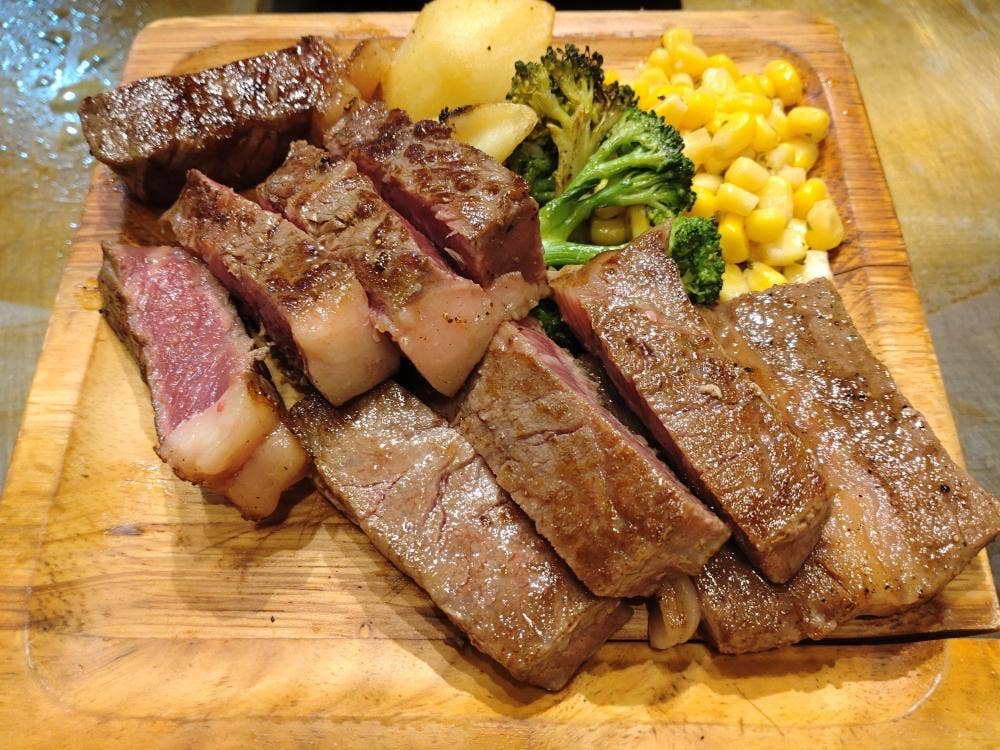 メガインディアンズ ステーキハウス 緑白土店