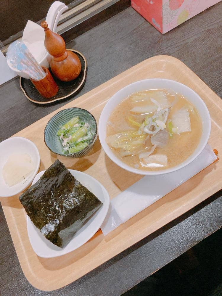おむすびと豚汁の店 なんぶ屋