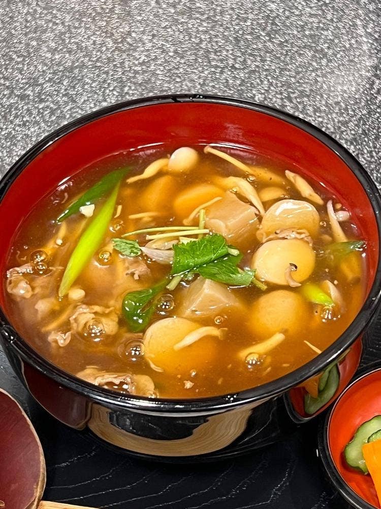 お食事処 べにばな亭