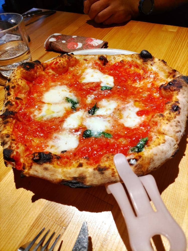 ピッツェリア スクオーレ