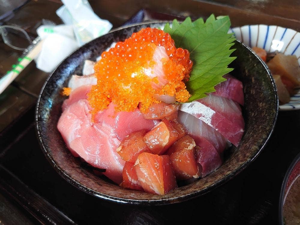 まる弥の魚卓