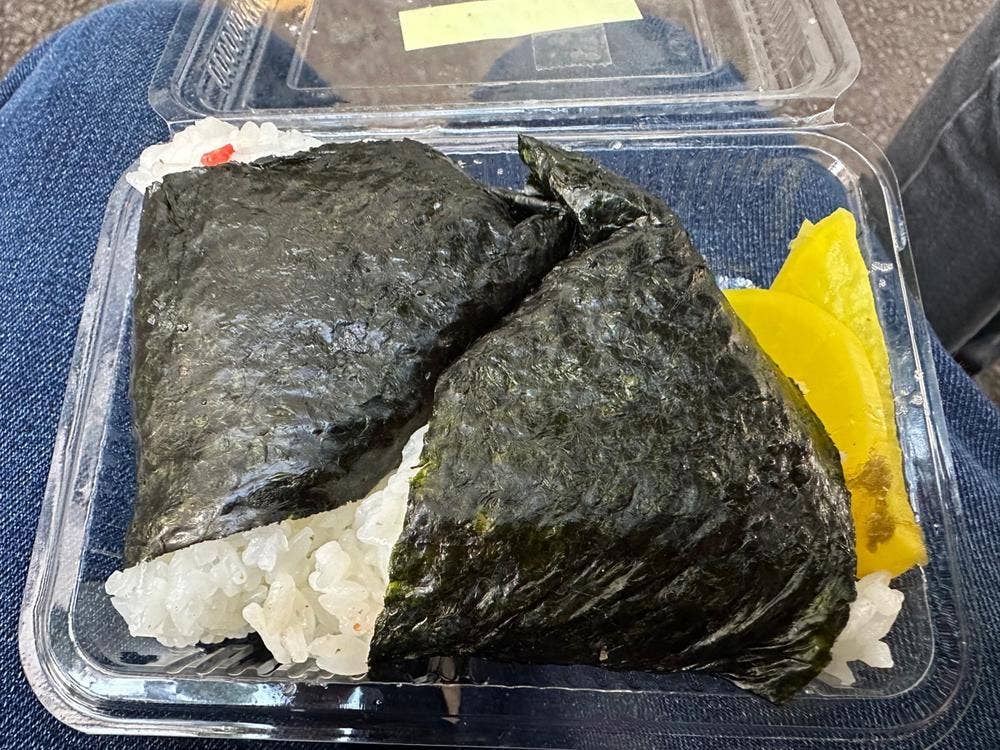 おにぎり 茶の間