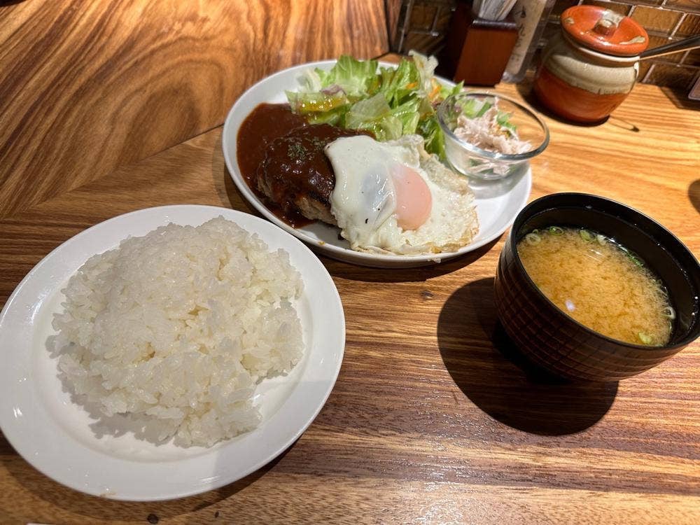 くわ焼・鉄板焼 九志焼亭 大手町店