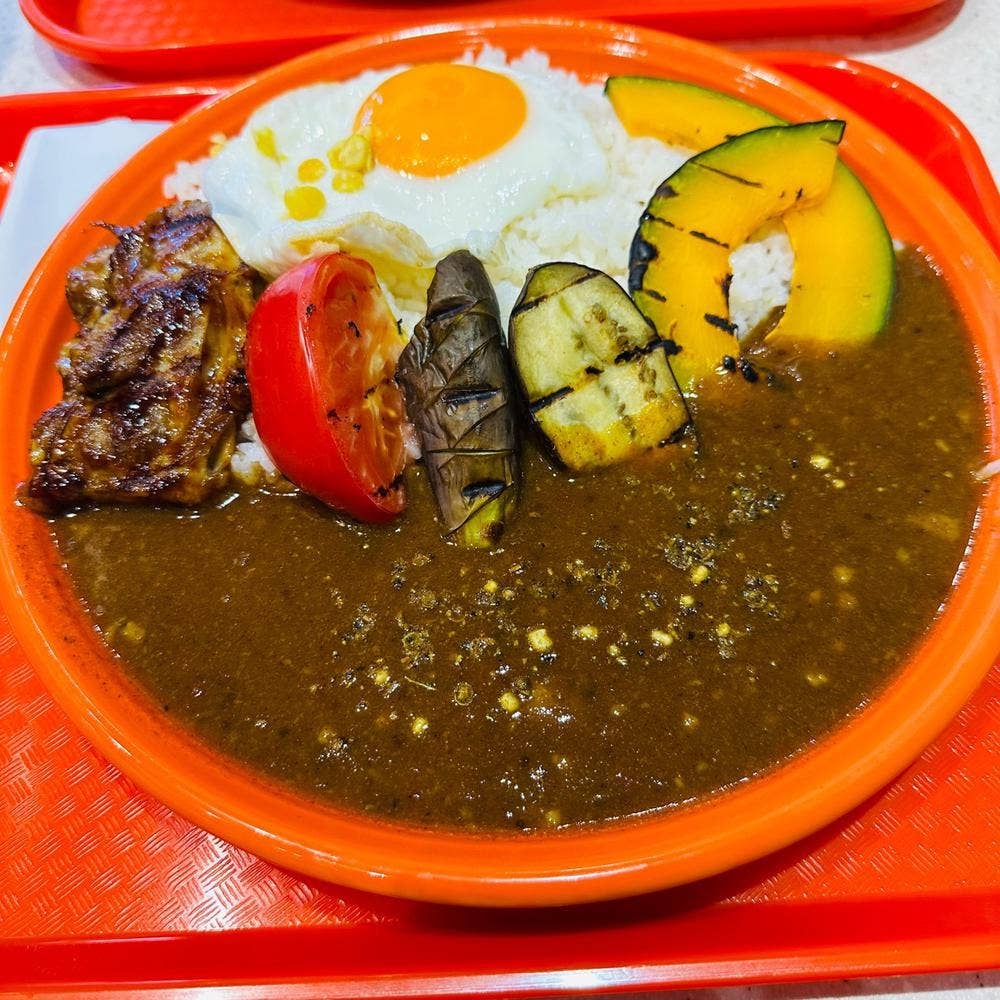 スパイスカレーとアジアンヌードル オリエンタル食堂