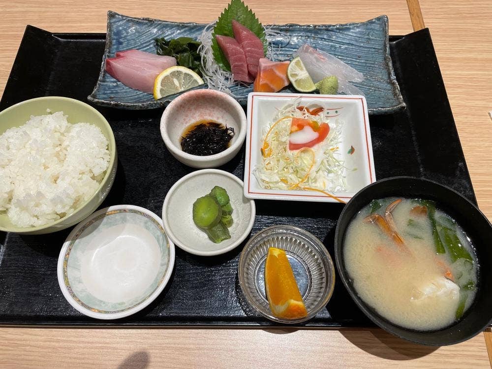 ダイニング和貴