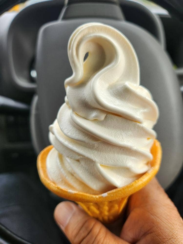 岩洞湖レストハウス