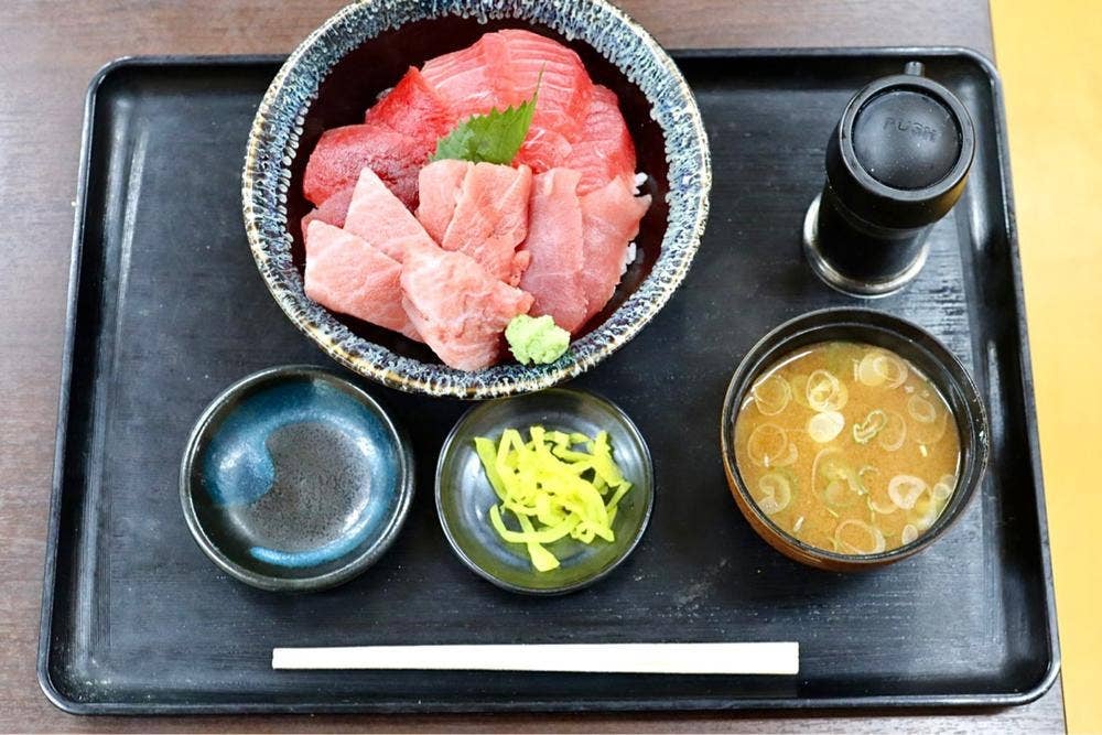 うまいもん処 まぐろや