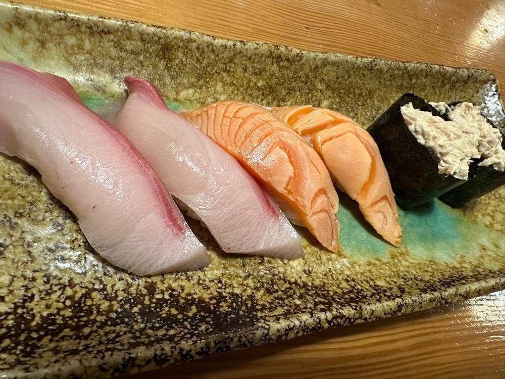 や台ずし 西条駅酒蔵通町