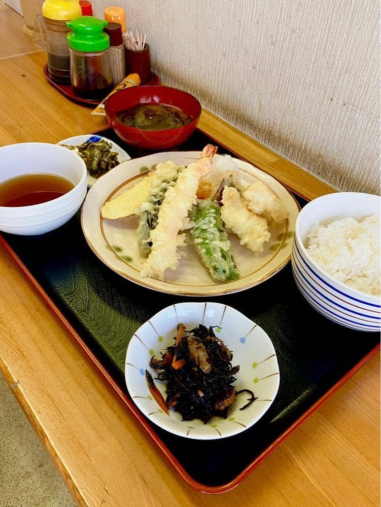 食堂 大友