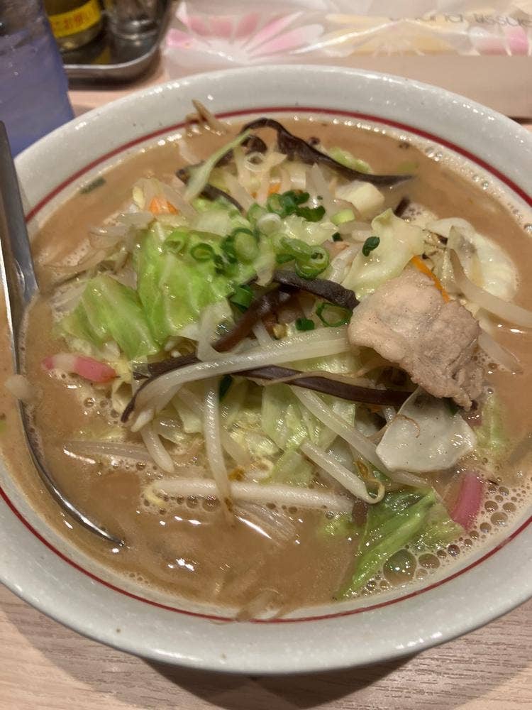 博多坦々麺 新田屋 梟 守恒店
