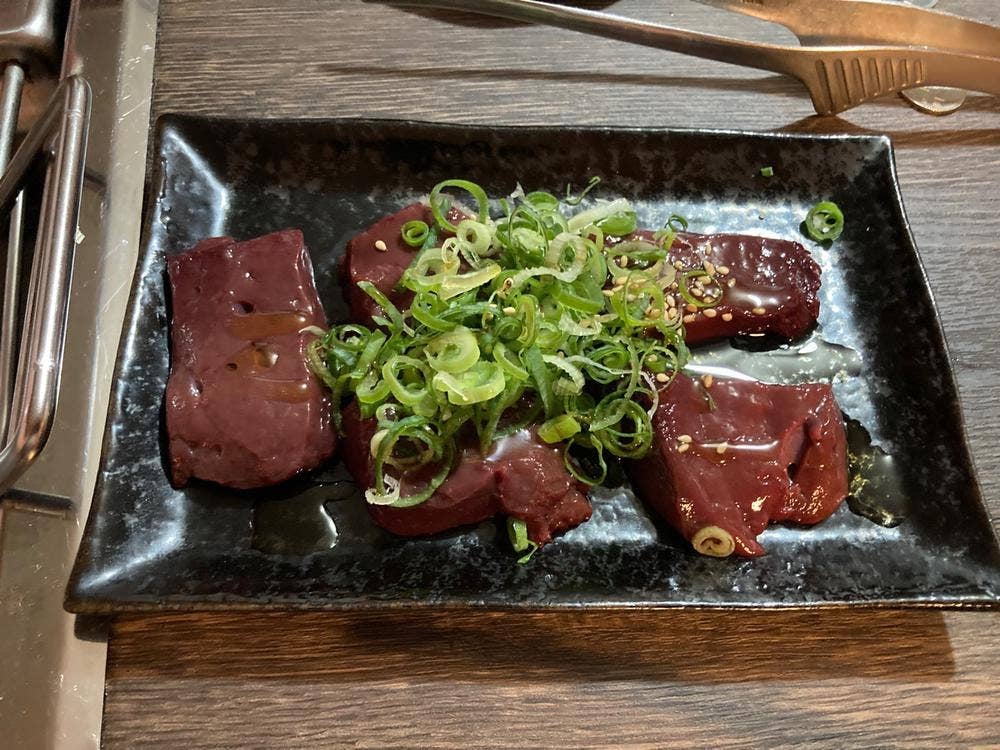 焼肉バル OMOTENASHI