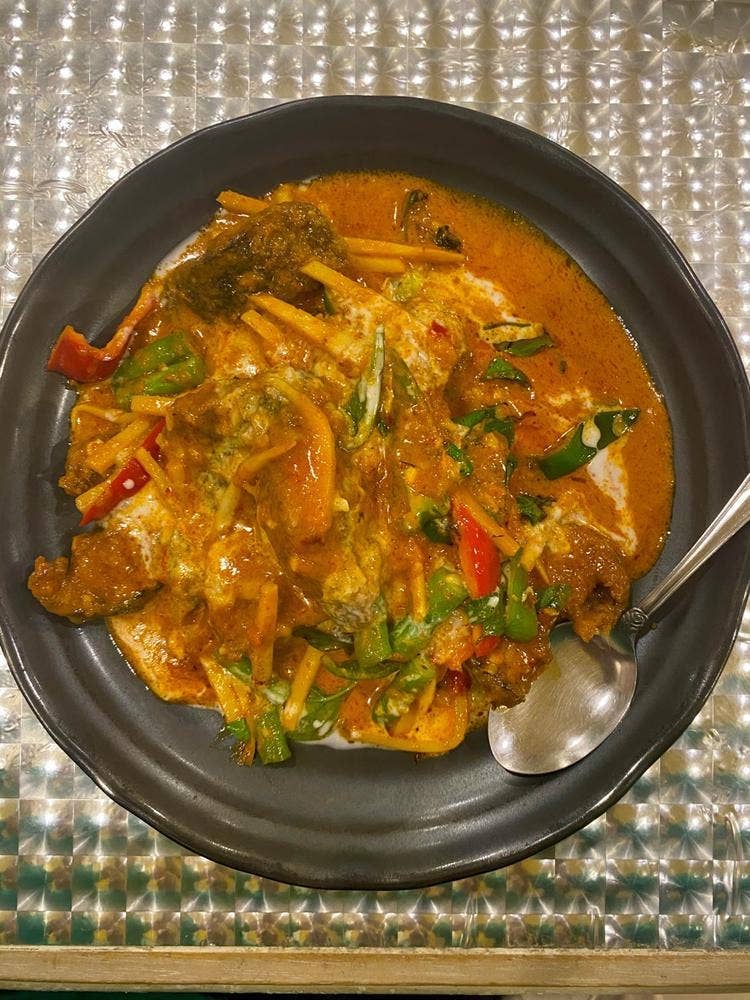 バーン・タム 本店