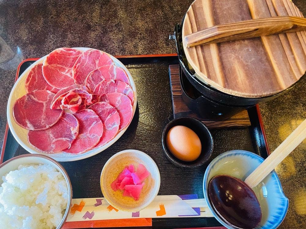 いのしか亭