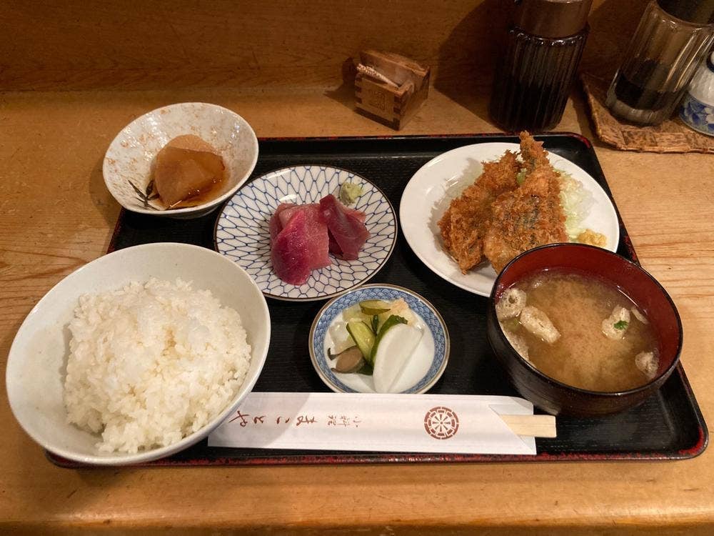 まことや