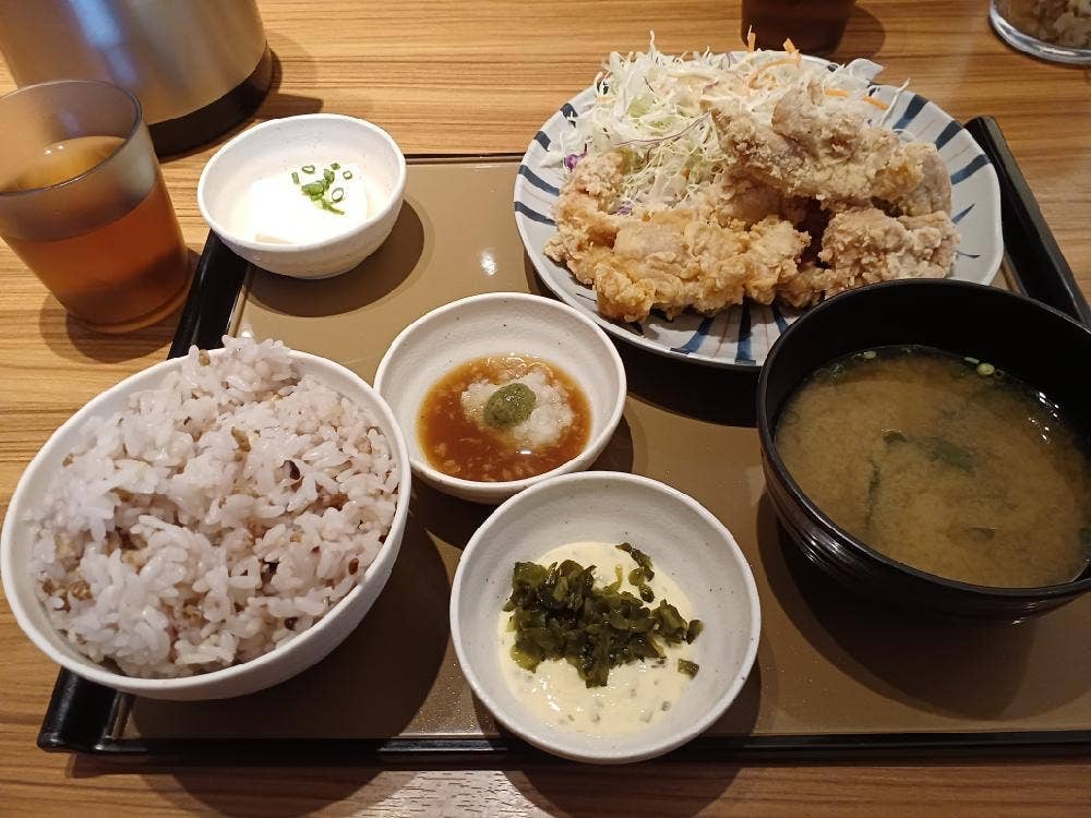 やよい軒 姫路保城店