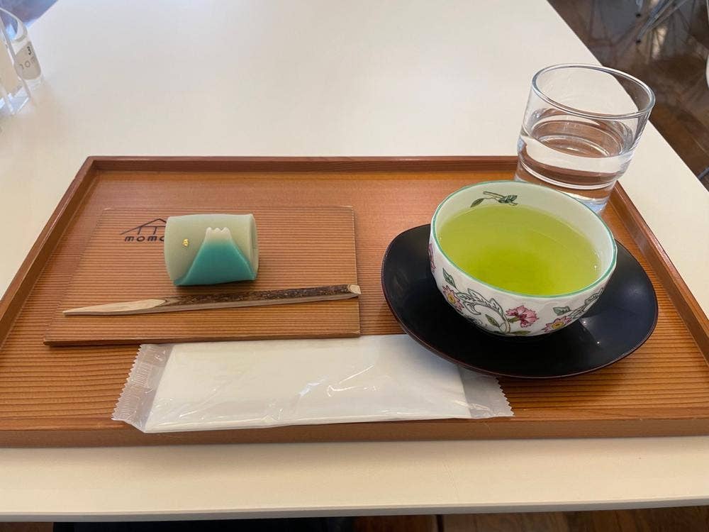 カフェMOMOA
