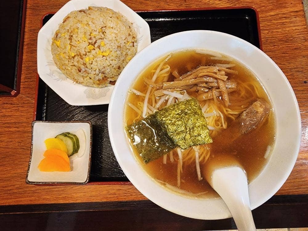 栄華軒