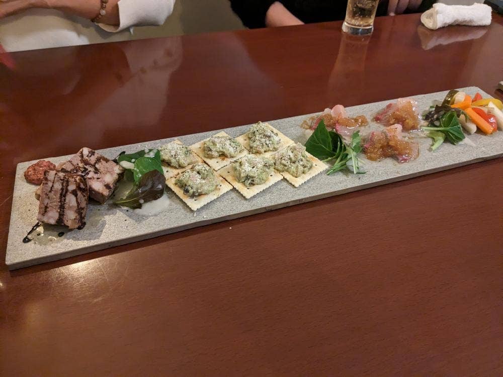 炭と葡萄