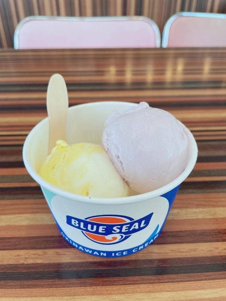 ブルーシール 名護店