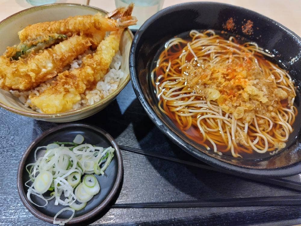 ゆで太郎 もつ次郎 厚木岡田店