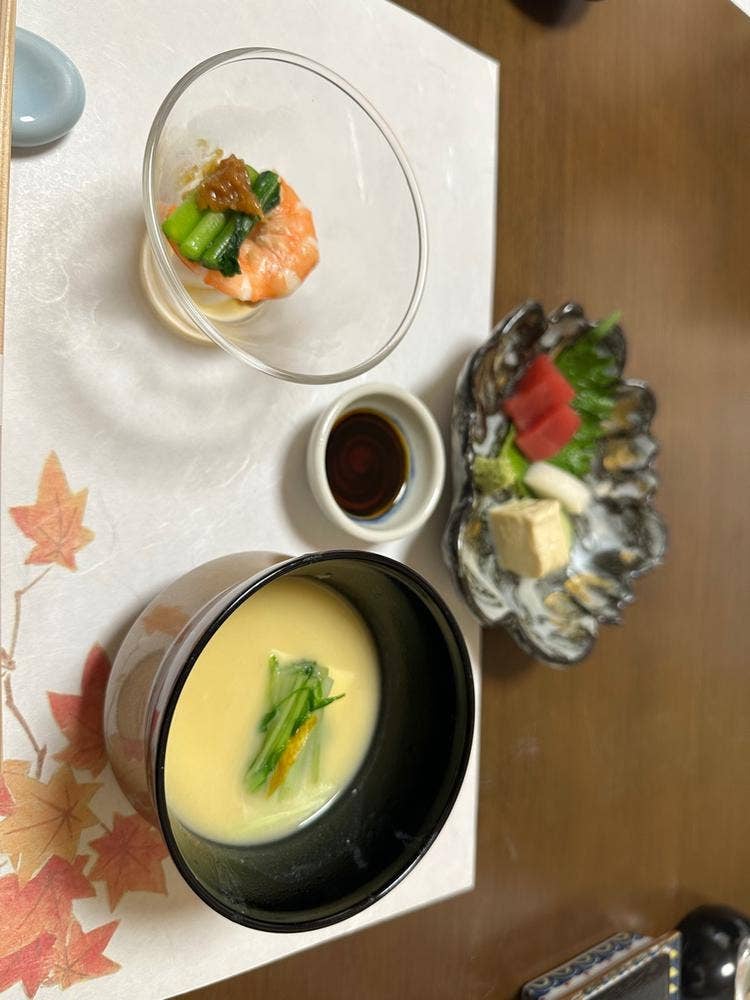 貴与次郎