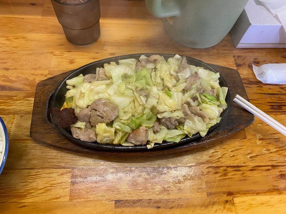 ばくにく亭