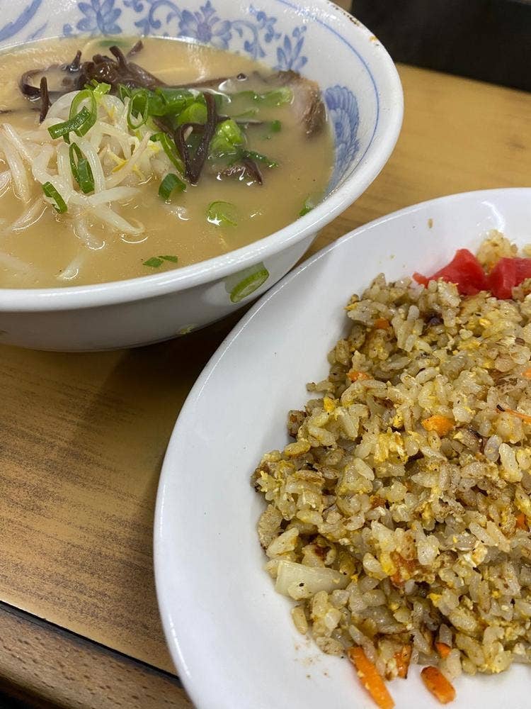 長崎チャンポンエミ