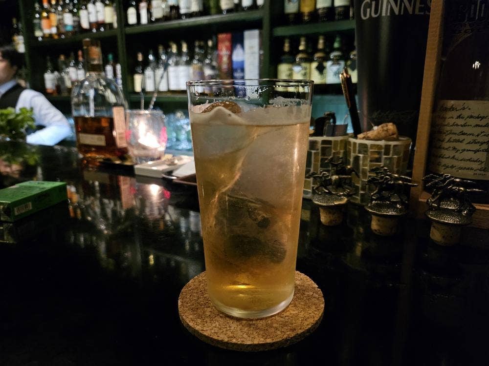SHOT BAR 蜂の巣