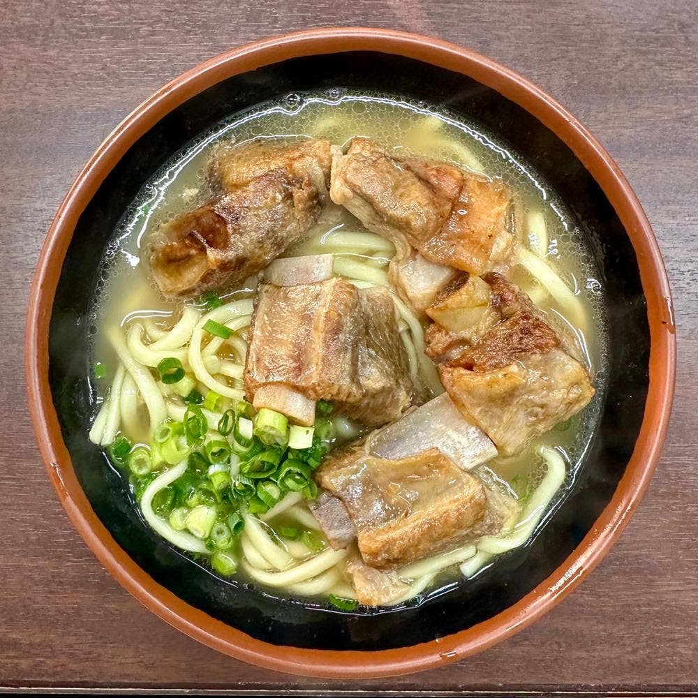 沖縄そば うちなーすばヤージ小