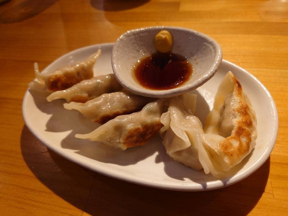 大衆食堂 るんごホール