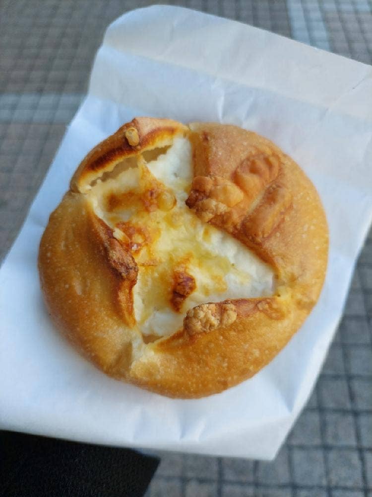 石窯焼きたてパン工房 マルエツ新川崎店
