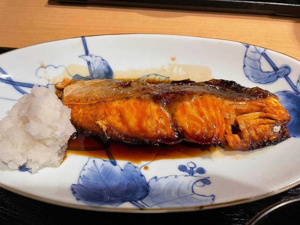 つのはず食堂