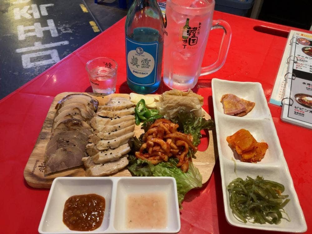 新大久保韓国横丁 マポ豚足