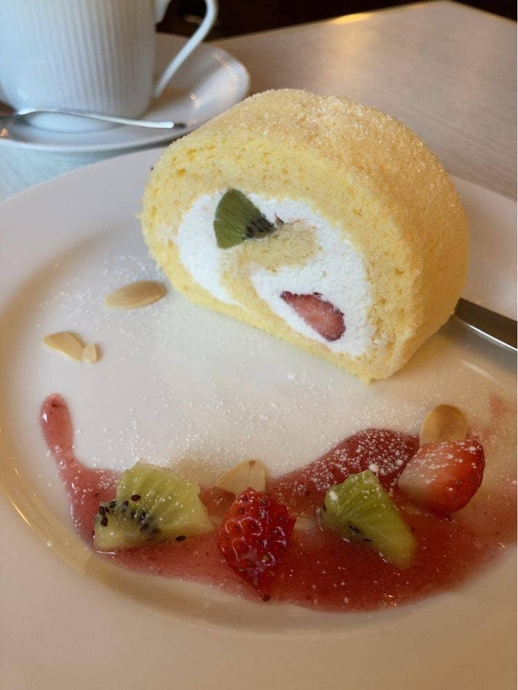 喫茶 三月