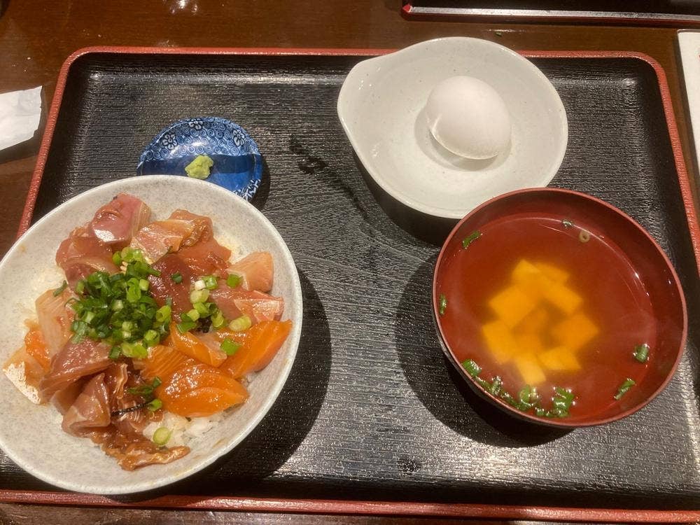 隠れ酒場 ともしび