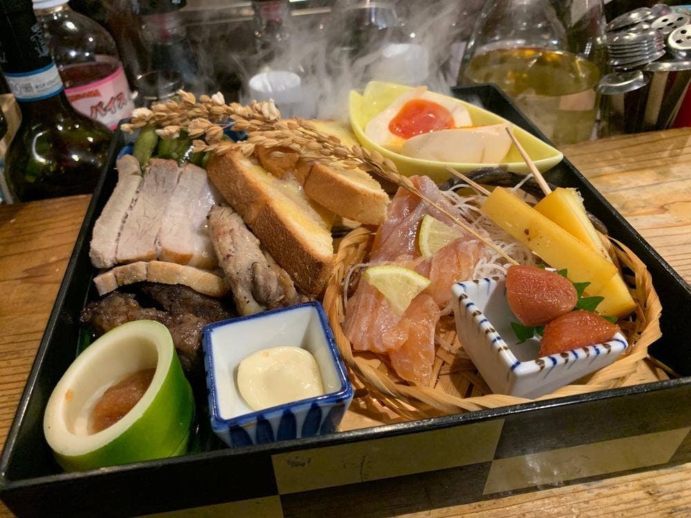 煙 燻製バル トリベーネ 裏なんば本店