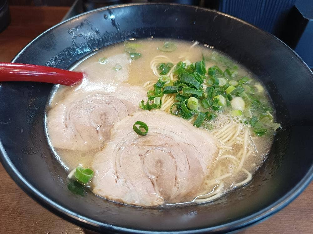 博多糟屋らーめん・あかつき北金目店