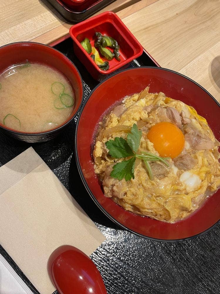 からあげ、定食、丼 がブリチキン。ららぽーと名古屋みなとアクルス店