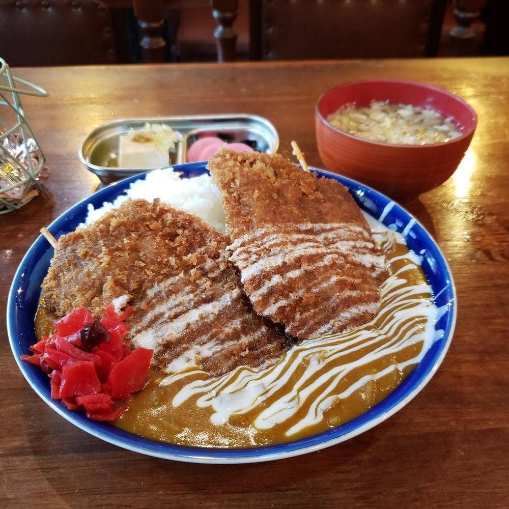 喫茶キャピタル