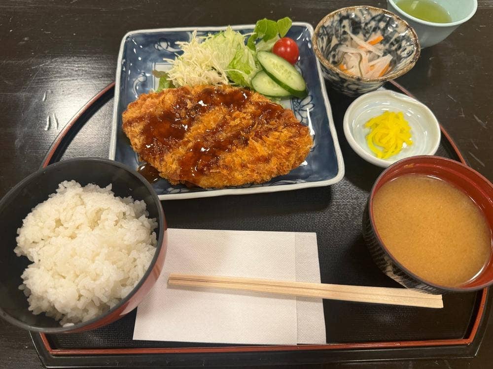 りんごの湯 お食事処