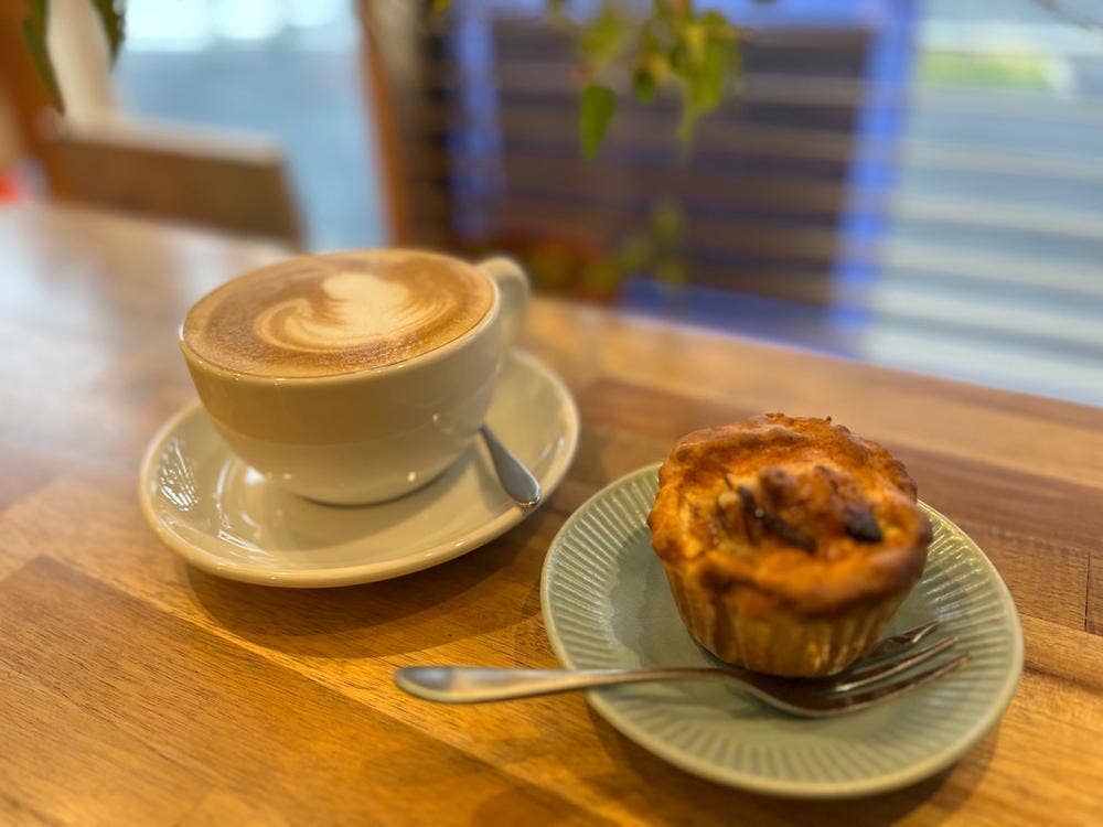 somewhere/cafe
