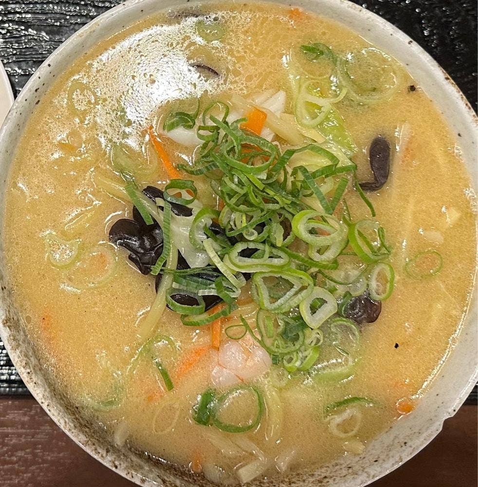 chinese restaurant 華や 緑地公園店