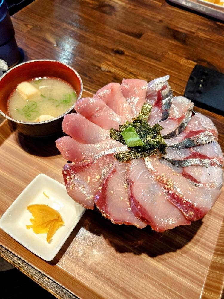 海鮮丼てんや 箱崎ふ頭店