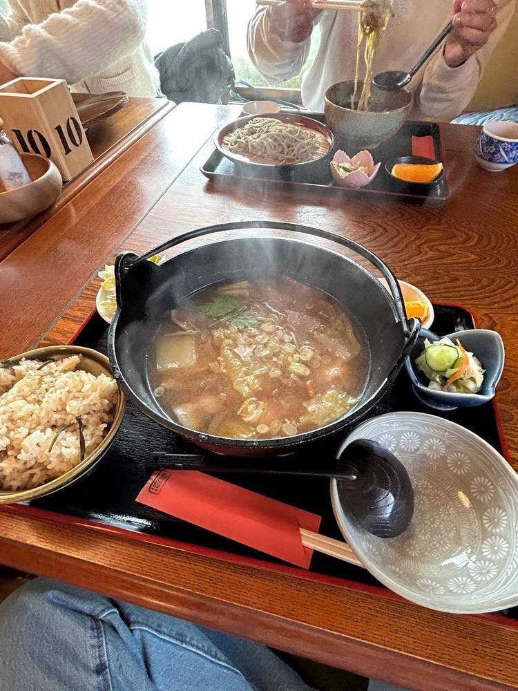 遊べる飯や 遊膳