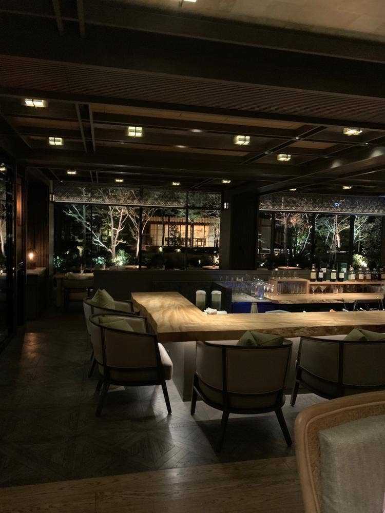 THE GARDEN BAR