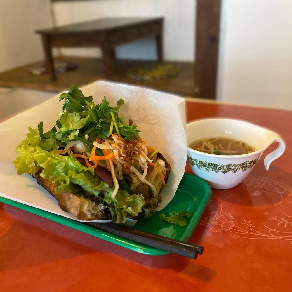 ベトナムバイク屋台 CƠM NGON