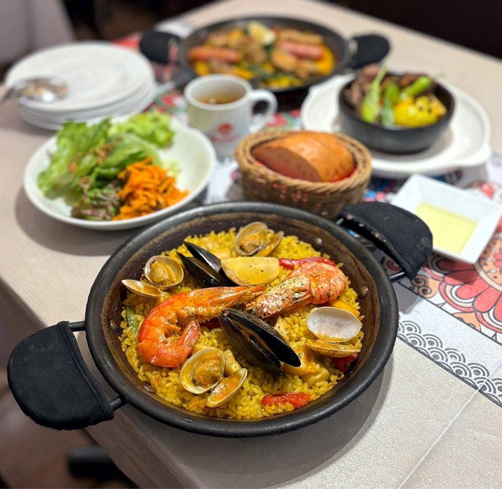 パエリア＆グリル バラッカ