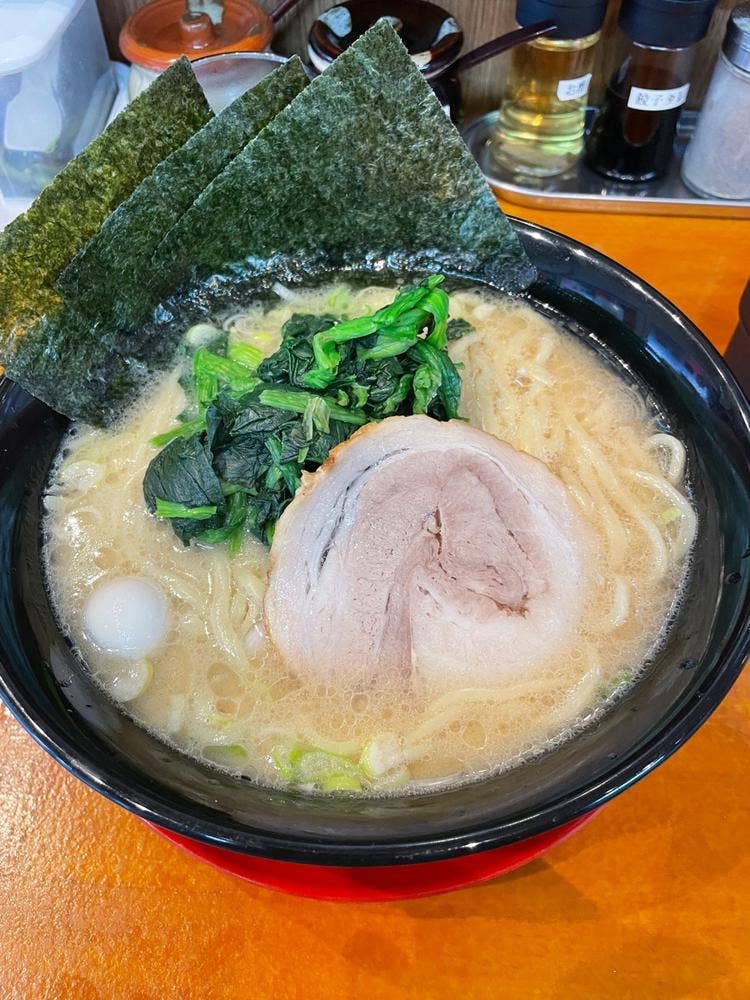 横浜家系ラーメン 赤家 粉浜西店