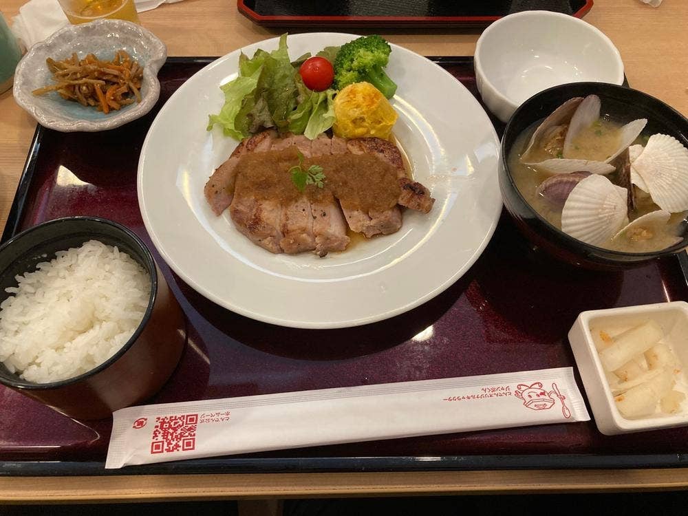 とんでん 南成瀬店